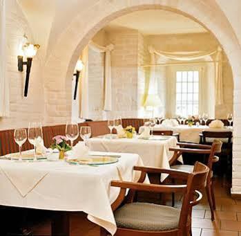 Schloss 4*